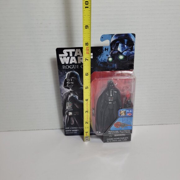 Star Wars Rogue One Darth Vader 3.75" Action Figure New Sealed - Picture 6 of 7